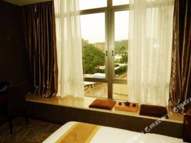 Lian Jiang Huang Ting Hotel