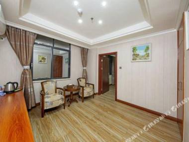 Suicheng Xinhuating Hotel