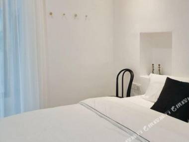 Zi Xing Zhi Ma Rang Wo Men Dang Qi Shuang Jiang Bed and Breakfast