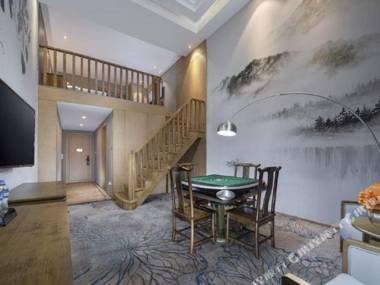 Royal Four Seasons Hotel