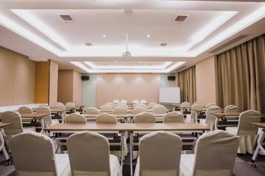 Starway Hotel Gongqingcheng Railway Station