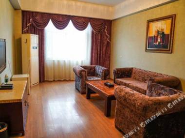 Jinxuan Yijun Taoyuan Hotel