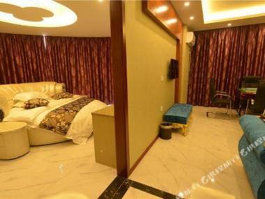 Baqian Penglai Fashion Hotel