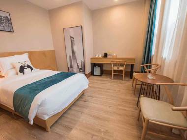 Super 8 by Wyndham Shifang Urban Rail Transportation College