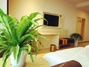 7Tian You Pin (De Yang Shen Fang Guang Chang Dian )