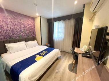 7 Days Inn (Guanghan Bailun Department Store)