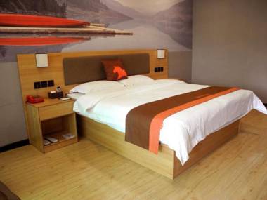 Jun Hotel Hubei Jingmen Shayang County Bus Station