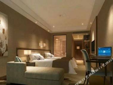 Zhongxiang Carnival Century Hotel