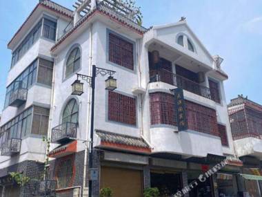 Yuzhou Tianbaoge Hotel