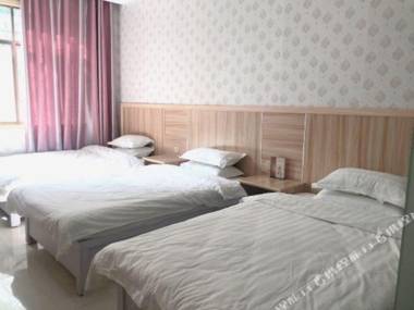 Yuzhou Tianbaoge Hotel