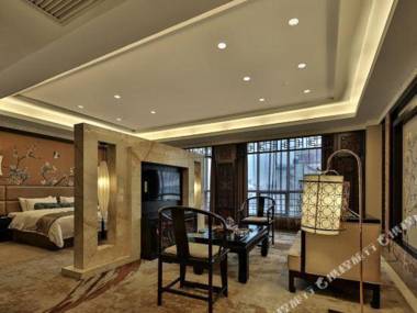 Rebecca Hotel (Xuchang Caowei Ancient City)