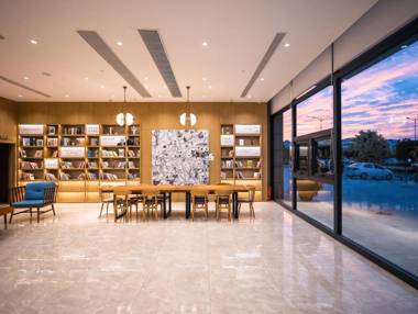 Hanting Premium Hotel Zhumadian Xincai County