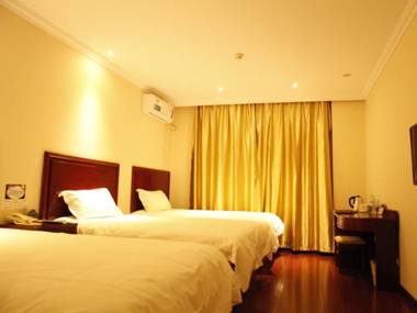 GreenTree Inn Shandong Zaozhuang Xuecheng District Road Taishan Road Road Communist Youth League School Express Hotel