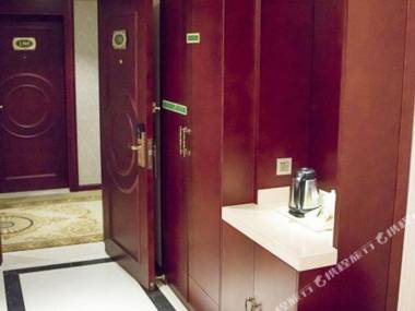 Vienna Hotel (Zaozhuang Xuecheng Distrct High-speed Railway Station)