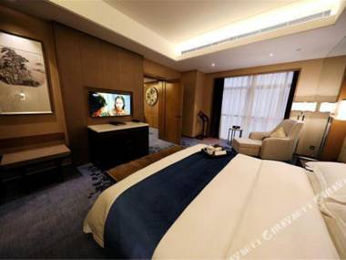 Xinhua Jian'guo Hotel