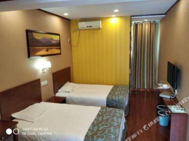 Yongcheng Zhongzhou Hotel