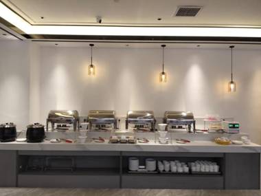 Green Tree Inn Henan Shangqiu Minquan County High-Speed Railway Station