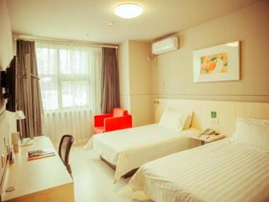 Jinjiang Inn Cangzhou West High Speed Railway Station Rongsheng Square