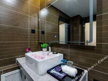 Xana Hotelle· Tai'an Tianwai Village Railway Station