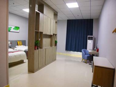 Jun Hotel Shandong Tai'an Daiyue High Speed Railyway Auto Parts City