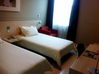 Jinjiang Inn Jining Yanzhou Century Silver Plaza