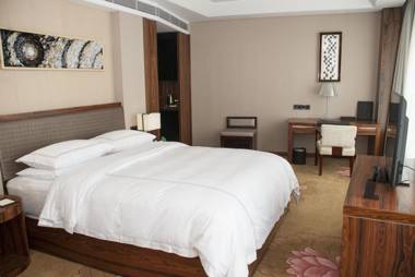 Inzone Garland Hotel