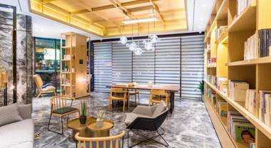 Atour Hotel (Jining Taibai Road Canal City)