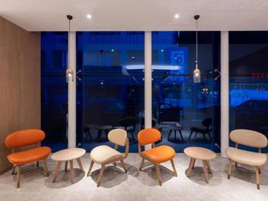 Hanting Hotel Wafangdian Railway Station