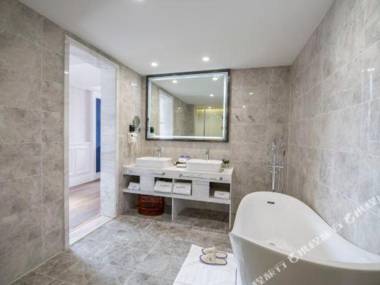 Lanou Hotel (Chengde Old street Herun New City)