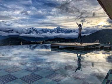 Deqin Fragmentation Wuxiang Meili Snow Mountain Yeshe Holiday Mansion