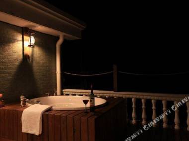 Qian Dao Hu Cui Niao Zhuang Yuan Bed and Breakfast