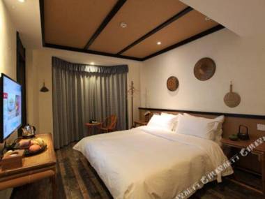 Qian Dao Hu Cui Niao Zhuang Yuan Bed and Breakfast