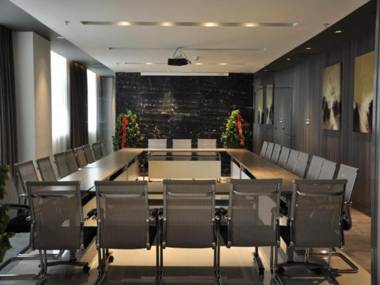 Jinjiang Inn Pinshang Baoji Jing Er Road Train  Station Branch