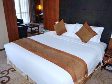 Bao Ji Rong Hai Meng Hotel