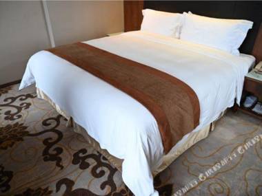 Bao Ji Rong Hai Meng Hotel