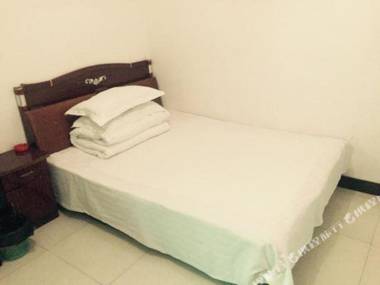 Bao Ji Jun Yue Hotel