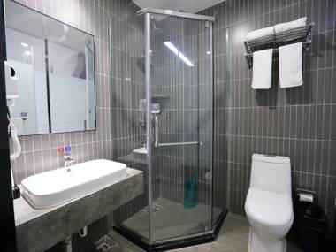 Thank Inn Chain Hotel Xiangyang east railway station in hubei province