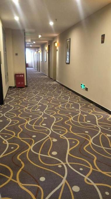 7Days Premium Xingtai Railway Station Tianyi Street Branch