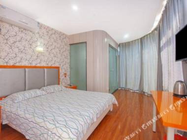 Bu Ding Jiu Dian (Huang Shi Da Dao Hu Bei Shi Fan Da Xue Dian )