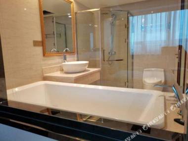 Wei Ye Na Zhi Hao Jiu Dian (Huang Shi Bai Guan Lou Dian )