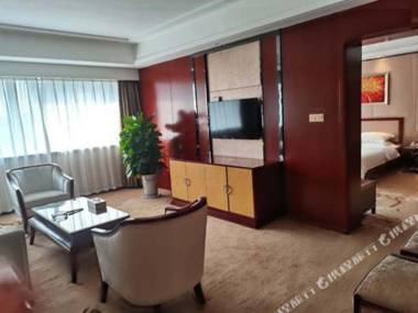 Wei Ye Na Zhi Hao Jiu Dian (Huang Shi Bai Guan Lou Dian )