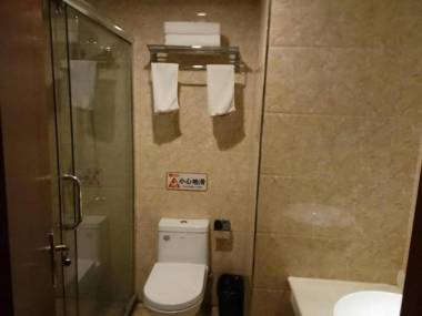 Shell Zhaozhong Ancient Street Jinzhong County Railway Station Hotel