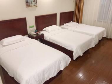 GreenTree Inn ZiBo LiuQuan Road Wal-Mart Square Express Hotel