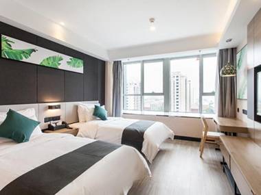 UP AND IN Hotel Guangdong Zibo Zhangdian District Zhong'ou International Building