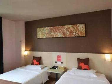 JUN Hotels Jiangsu Suzhou Kunshan Lujia Town Tongjin Road