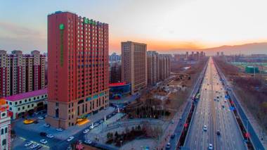 Holiday Inn Express Yinchuan Downtown an IHG Hotel