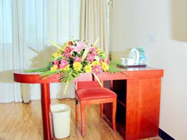 GreenTree Inn Jiangsu Yangzhou West Passenger Station Baixiang Road Express Hotel