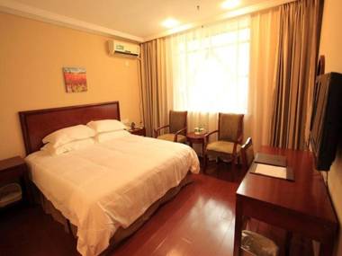 Greentree Inn Yangzhou Shouxihu South Gate Hotel