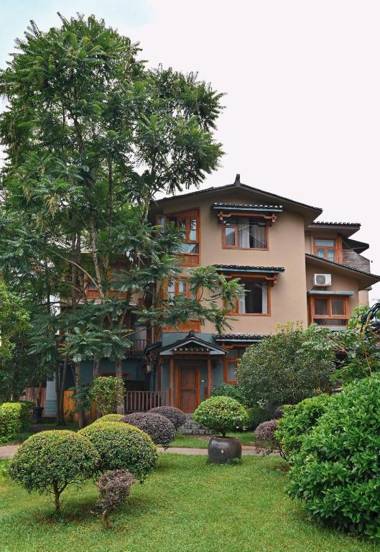 Yangshuo Moondance Hotel