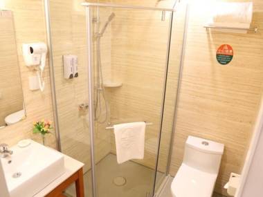 GreenTree Inn JiangSu YiXing DingShu Town JieFang East Road Express Hotel